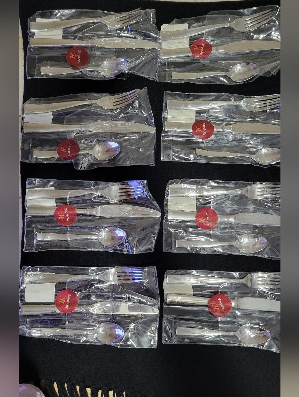 Heritage Mint Ltd Simplicity 18/0 Stainless Steel Flatware NIP 42 Piece Set
